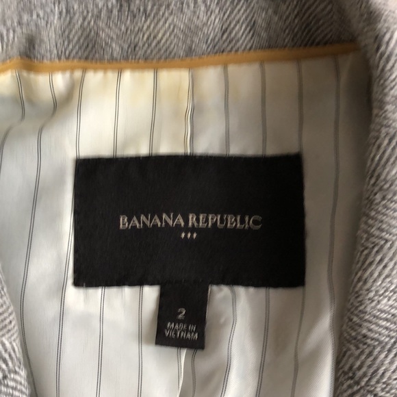 Banana Republic timeless fitted blazer - Picture 2 of 8